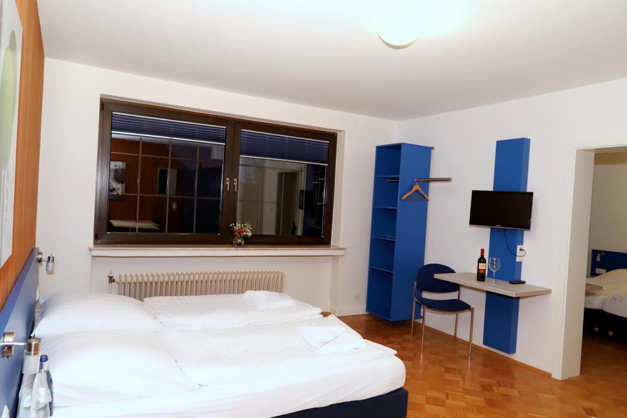 Smart Hostel By Landgasthof Velber 24H7D Seelze Exterior photo
